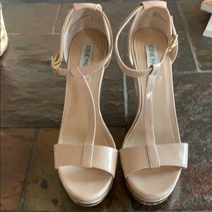 Very high nude wedges